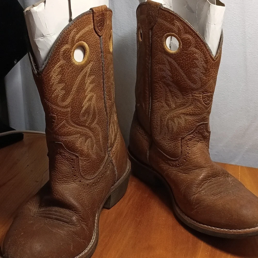 Ariat Cowboy Boots Size 3.5